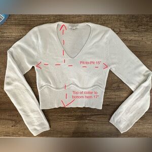 DICTIONARY KNITWEAR Crop style sweater Size L